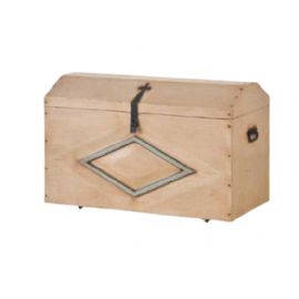 BAULE  INTAGLIATO MASSELLO.