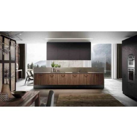 CUCINA LINEARE CON COLONNE LATERALI E SOGGIORNO IN CARATTERE