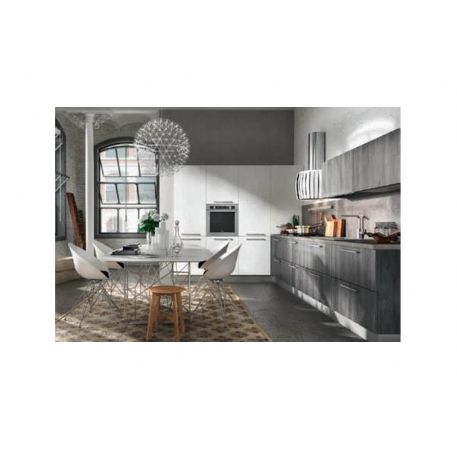 CUCINA CON TAVOLO CENTRALE