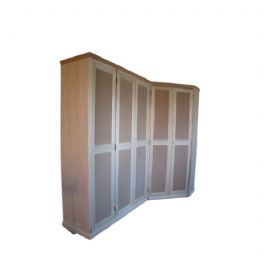 ARMADIO ANGOLARE CON CABINA ARMADIO