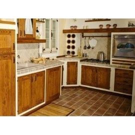 CUCINA IN MURATURA SU MISURA IN CASTAGNA