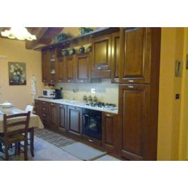 CUCINA SU MISURA IN CASTAGNO