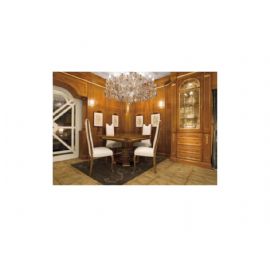 BOISERY IN LEGNO CON DECORI DORATI. A MISURA