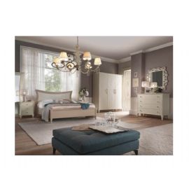 CAMERA IN LEGNO IN FRASSINO LACCATA