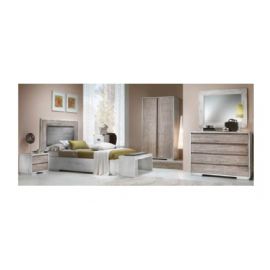 CAMERA IN LEGNO IN FRASSINO IN DECAPE